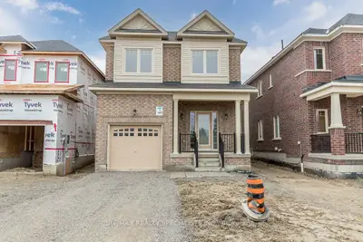 Detached in Bradford West Gwillimbury