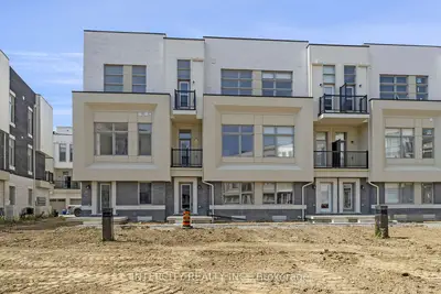 Att/Row/Townhouse in Markham