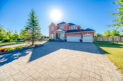 Detached in Uxbridge