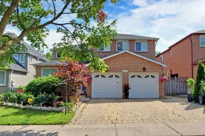Detached in Markham