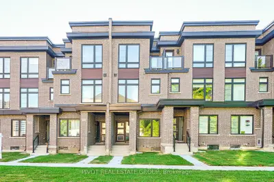 Att/Row/Townhouse in Markham