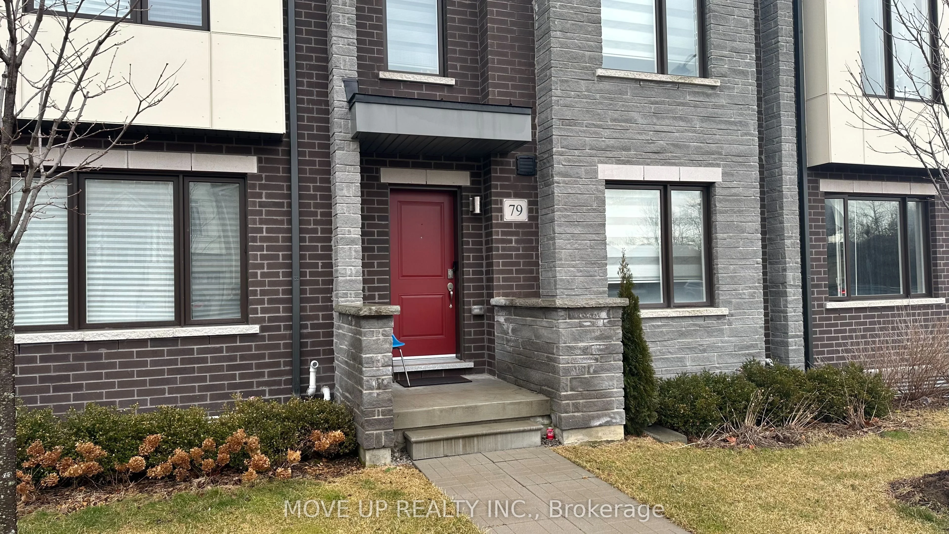 Att/Row/Townhouse in Vaughan