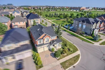 Detached in Vaughan