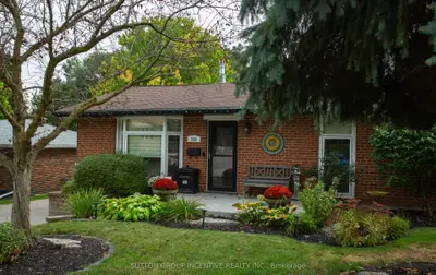 Detached in Newmarket