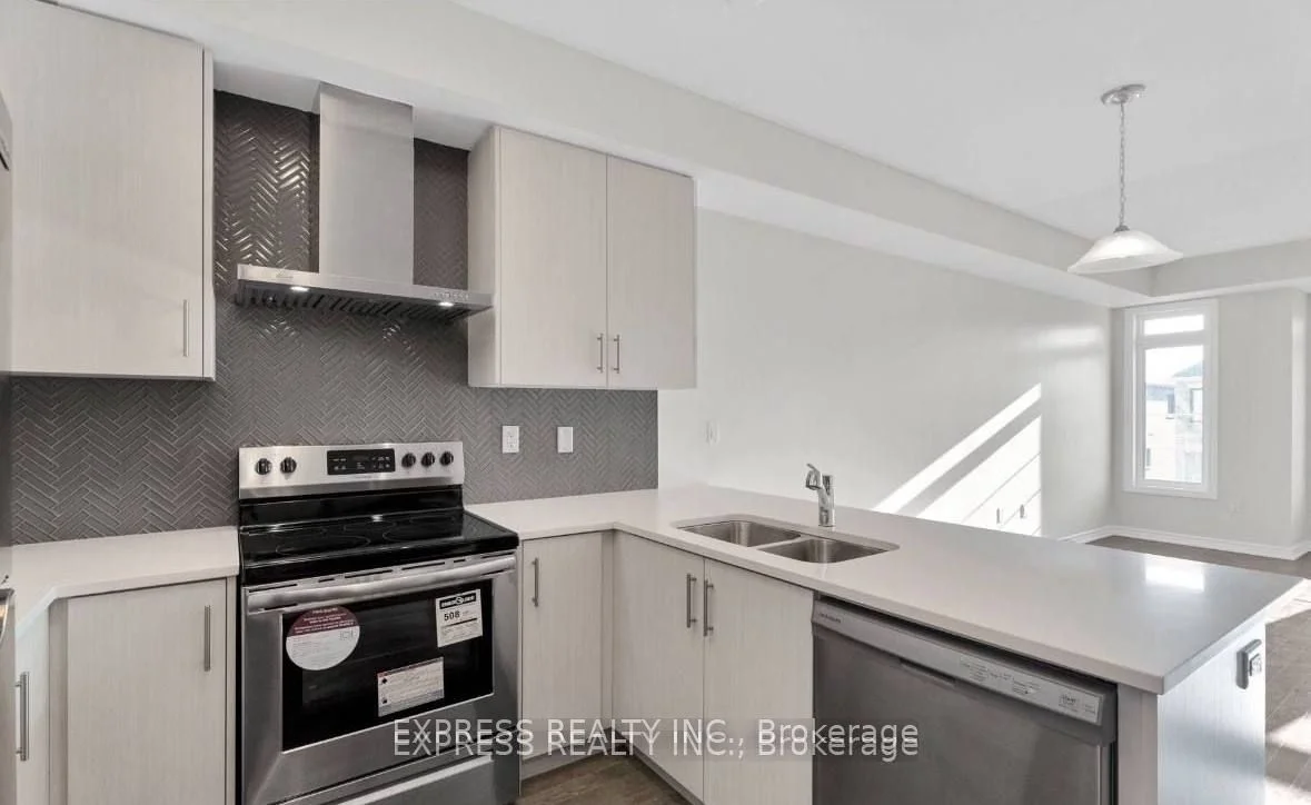 32 Paisley Drive, Bradford West Gwillimbury, On L3z 4p2