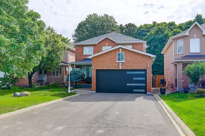 33 Campania Court, Vaughan, On L4h 1g4