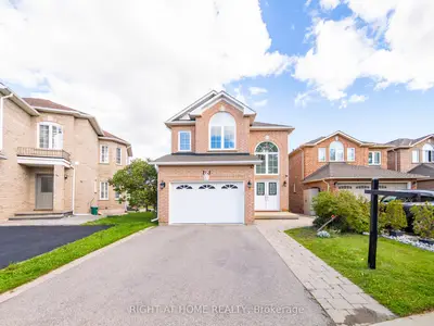 Detached in Vaughan