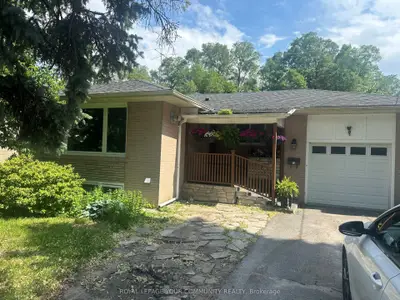 Detached in Richmond Hill