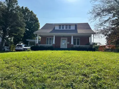 Detached in Newmarket