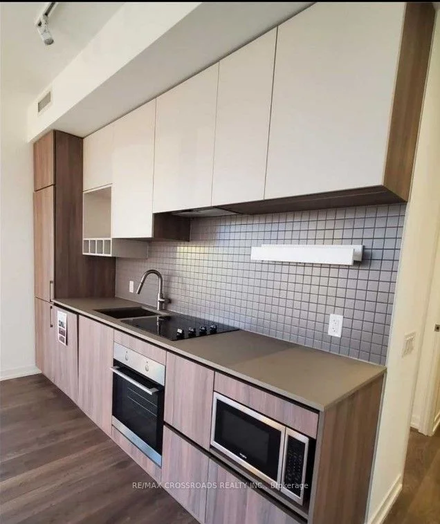 950 Portage Parkway 1609, Vaughan, ON L4K 0J7