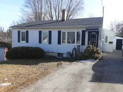 Detached in Newmarket