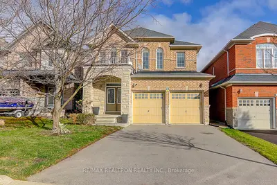 Detached in Richmond Hill