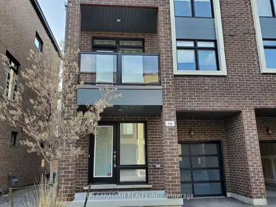 Att/Row/Townhouse in Vaughan