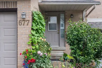 Condo Townhouse in Newmarket