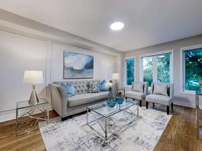 Detached in Richmond Hill