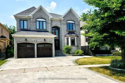 472 Worthington Avenue, Richmond Hill, On L4w 4r6