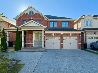 Detached in Aurora
