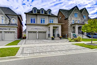 Detached in Vaughan