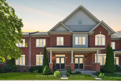 Att/Row/Townhouse in Vaughan