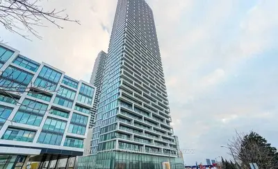 Condo Apartment in Vaughan