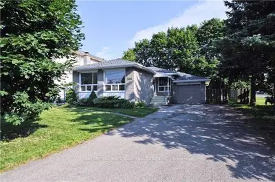 Detached in Richmond Hill