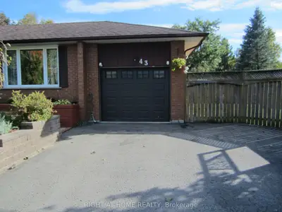 Detached in East Gwillimbury