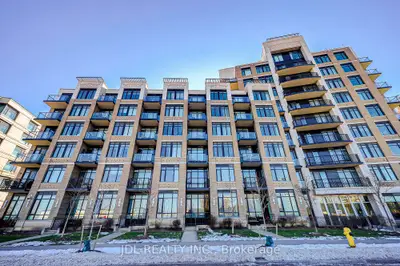 Condo Apartment in Markham