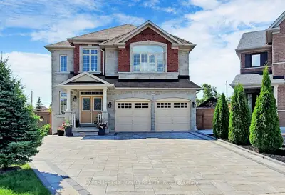Detached in Newmarket