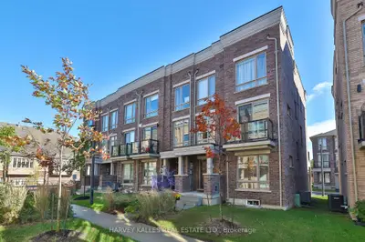 Att/Row/Townhouse in Whitchurch-Stouffville