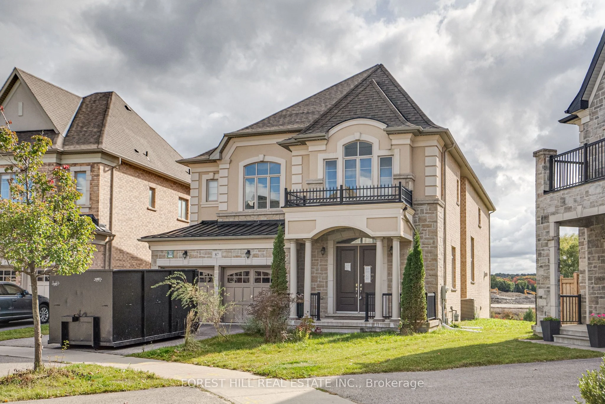 Detached in Aurora