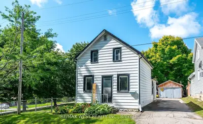 Detached in Brock
