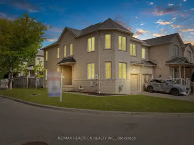 Semi-Detached in Vaughan