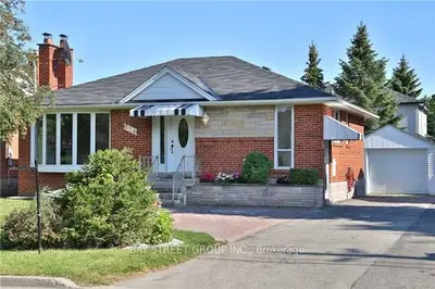 Detached in Richmond Hill