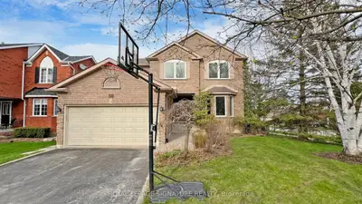 Detached in Aurora