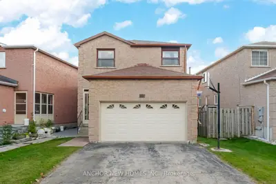 Detached in Markham