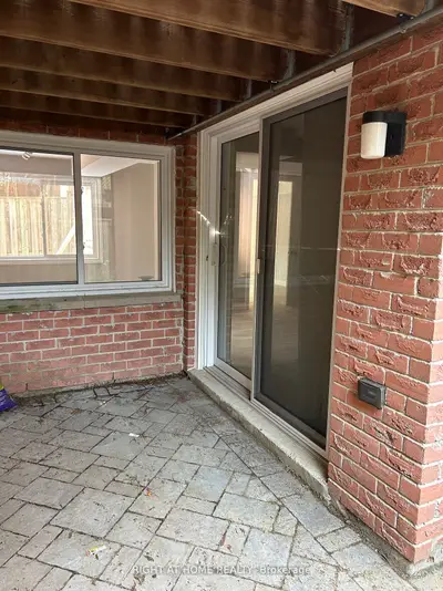 Detached in Aurora