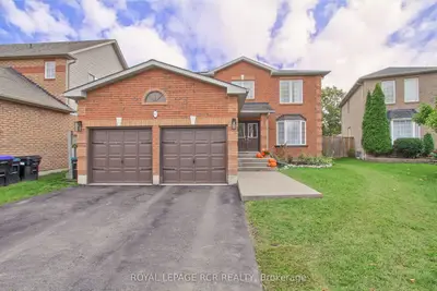 Detached in New Tecumseth