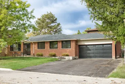 Detached in Newmarket