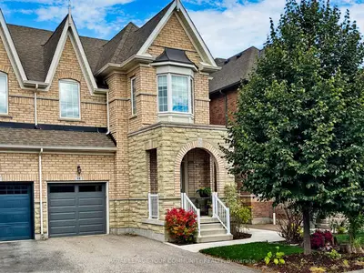 Semi-Detached in Vaughan
