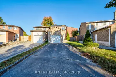 Detached in Markham