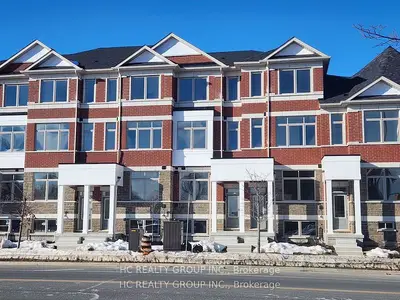 Att/Row/Townhouse in Markham