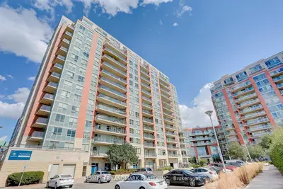 Condo Apartment in Markham