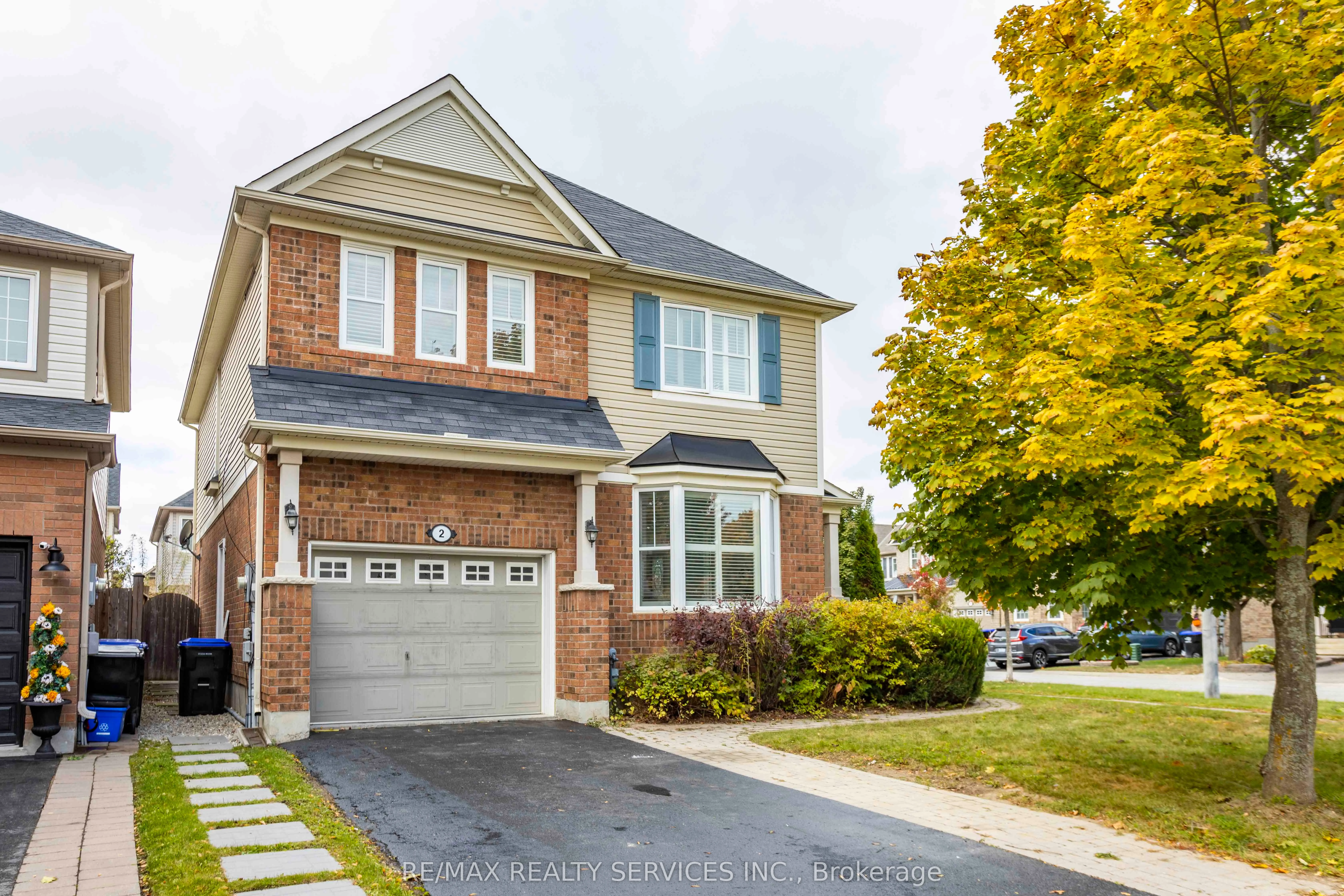 Detached in New Tecumseth