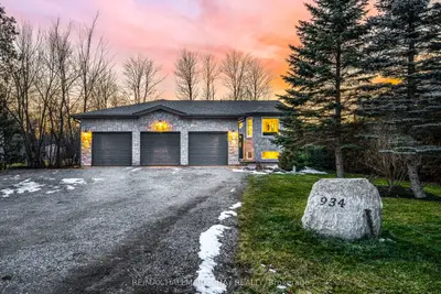 934 Corner Avenue, Innisfil, On L0l 1w0