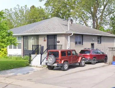 Semi-Detached in Newmarket