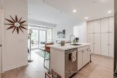 Condo Apartment in Innisfil