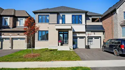 Detached in East Gwillimbury