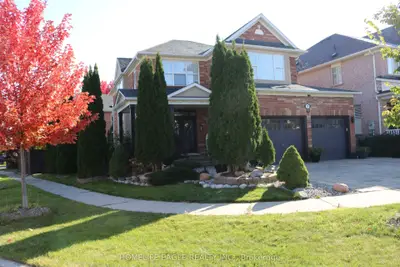 Detached in Richmond Hill