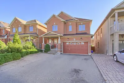 Detached in Vaughan