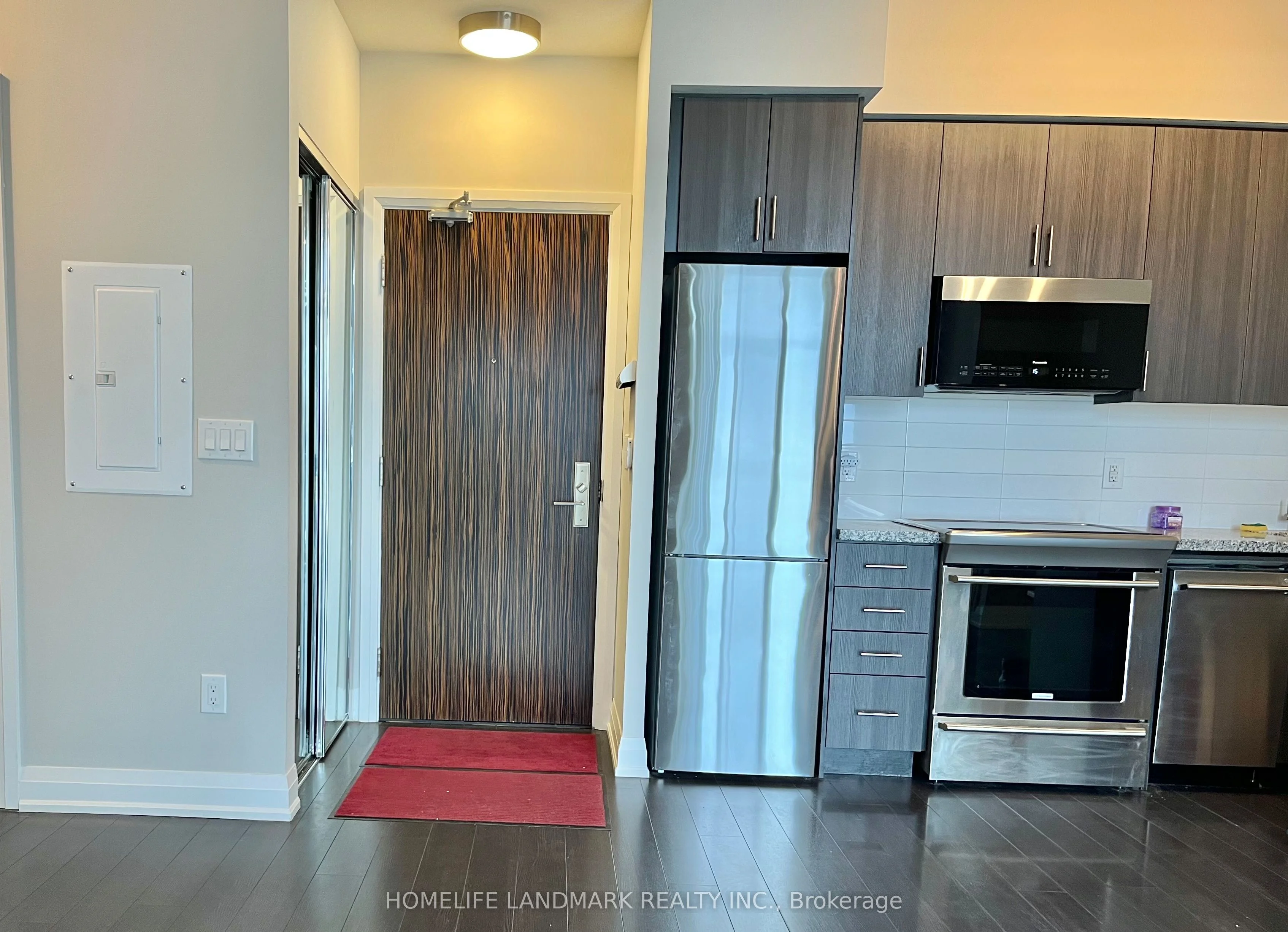 8763 Bayview Avenue E 519, Richmond Hill, On L4b 3v1